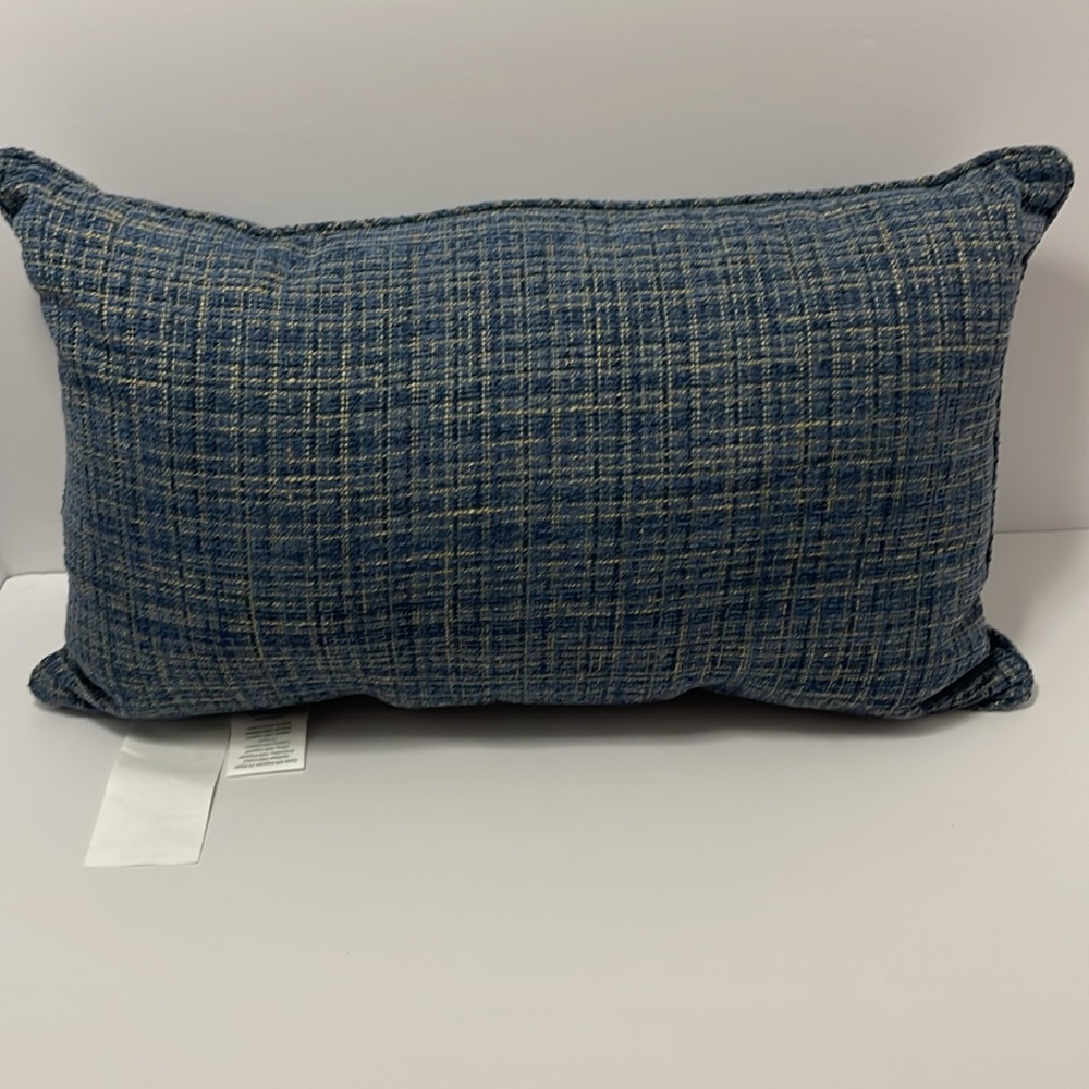 Pillow - Picture 3 of 5